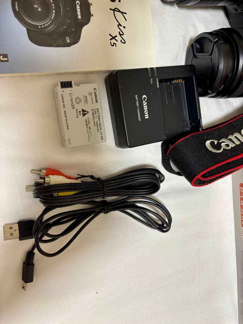 Canon EOS Kiss X5 ダブルズームキット 中古品