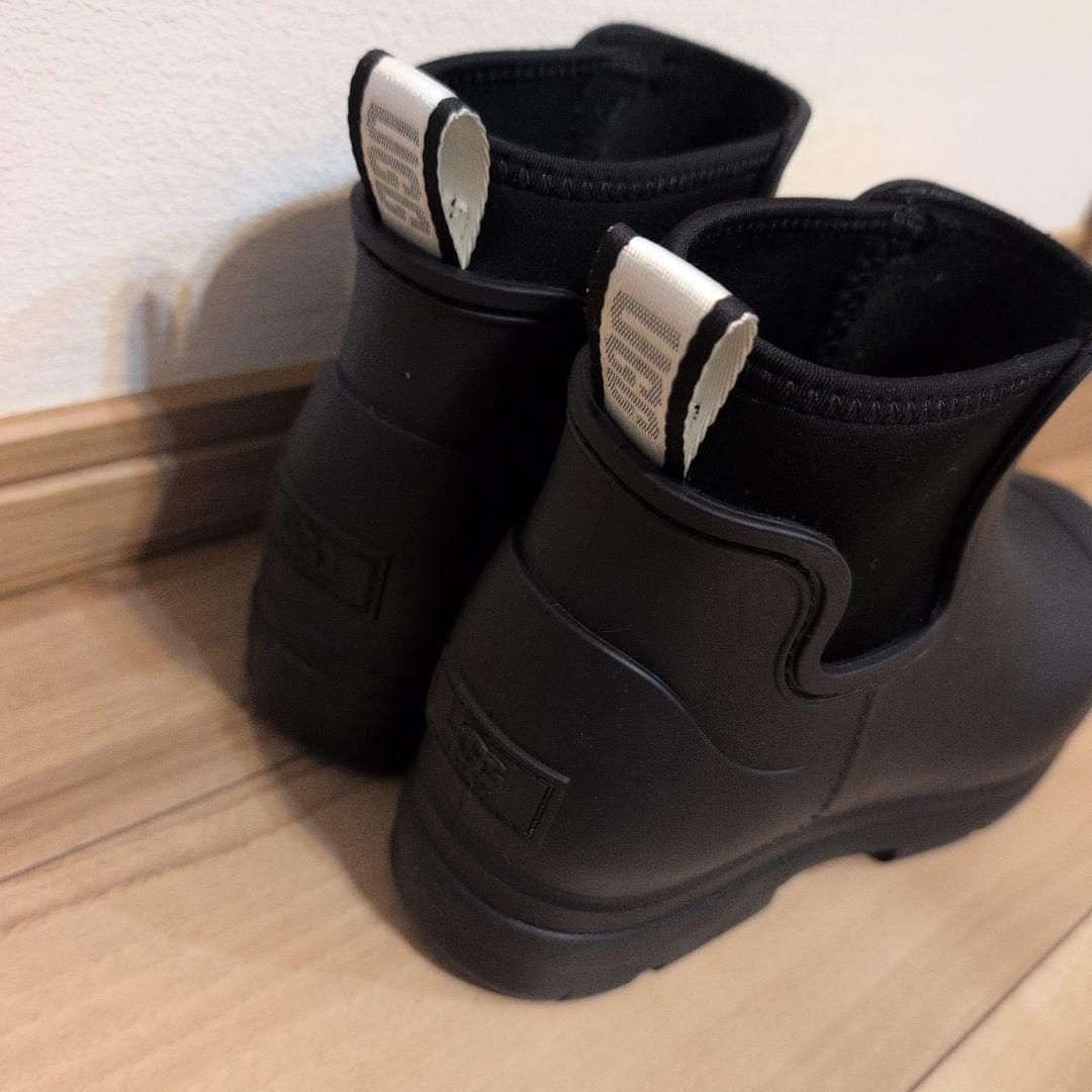 【新品試し履きのみ】UGG DROPLET レインブーツ 防水 ブラック25cm