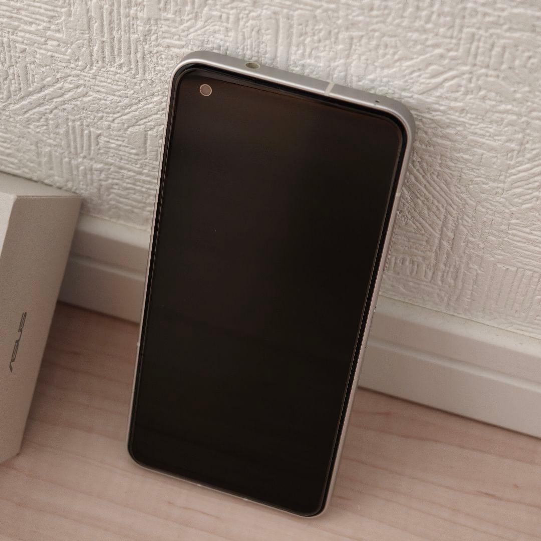 zenfone 10 国内版SIMフリー 8GB/256GB コメットホワイト