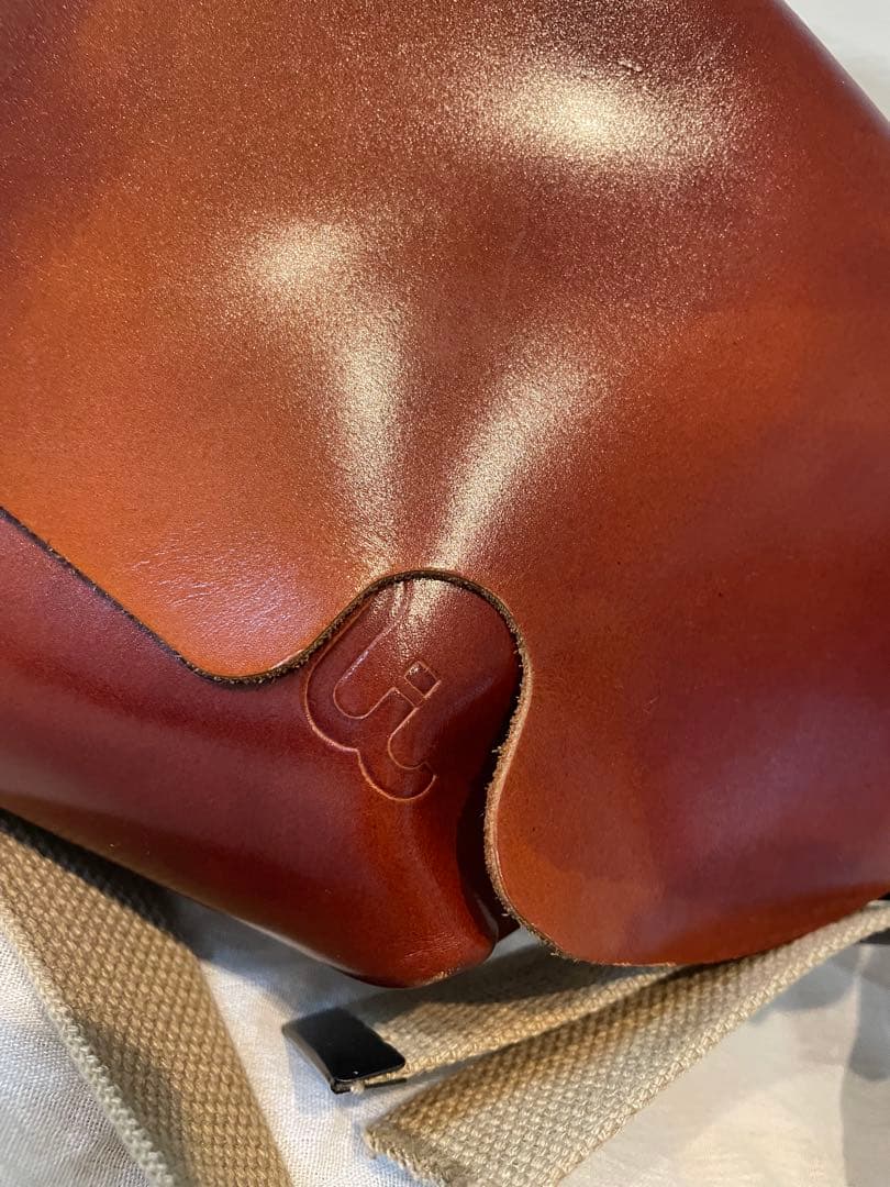 美品　キャメル　Uni&co. メッセンジャーバッグ　1番人気