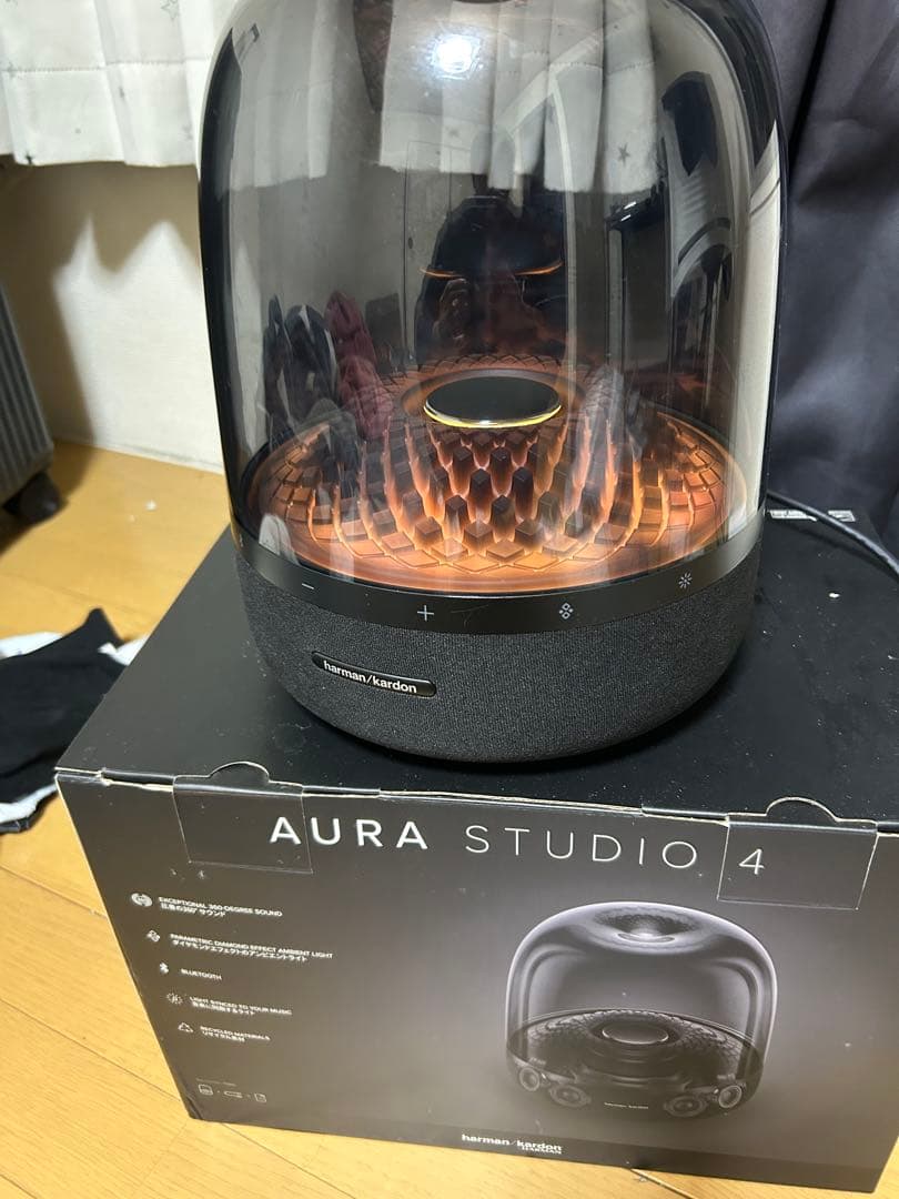 g*8様 HARMAN KARDON AURA STUDIO 4