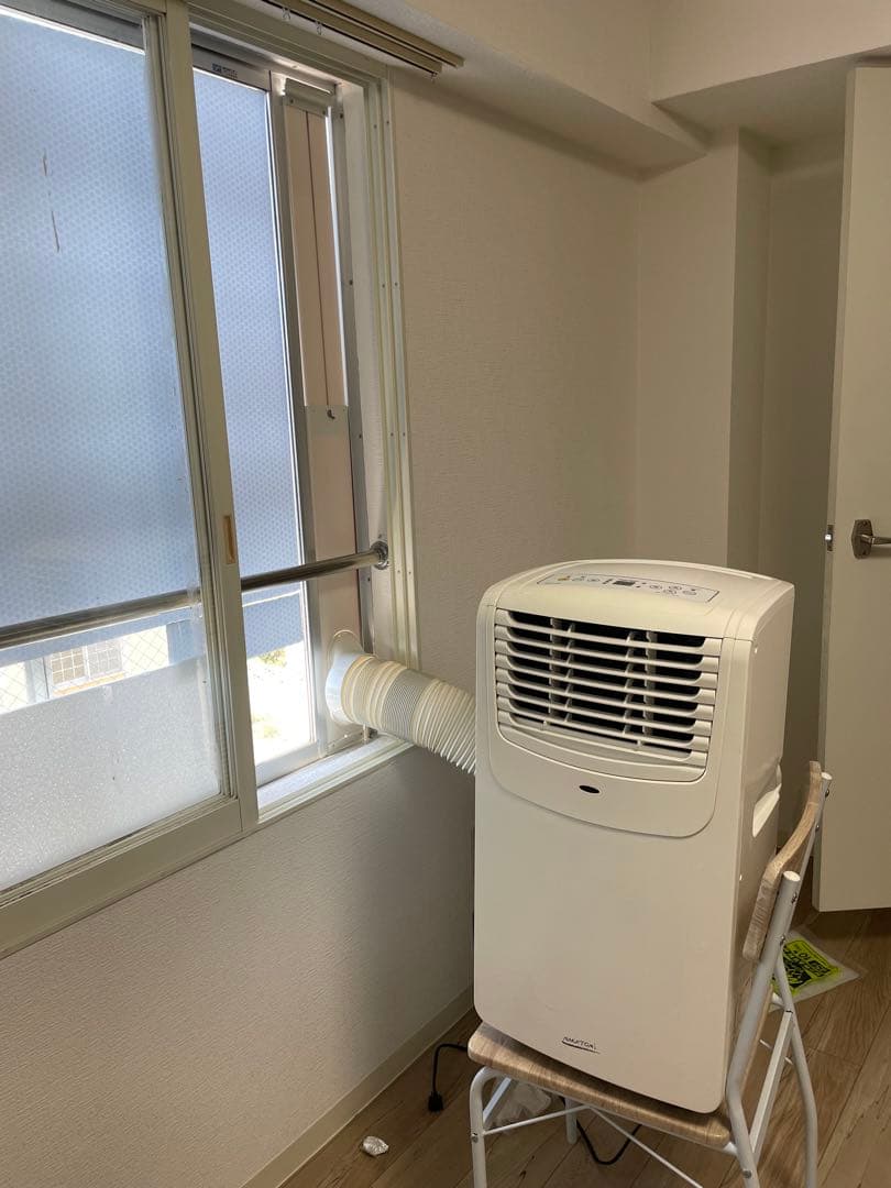 窓用エアコン ホワイト 排気ダクト付き