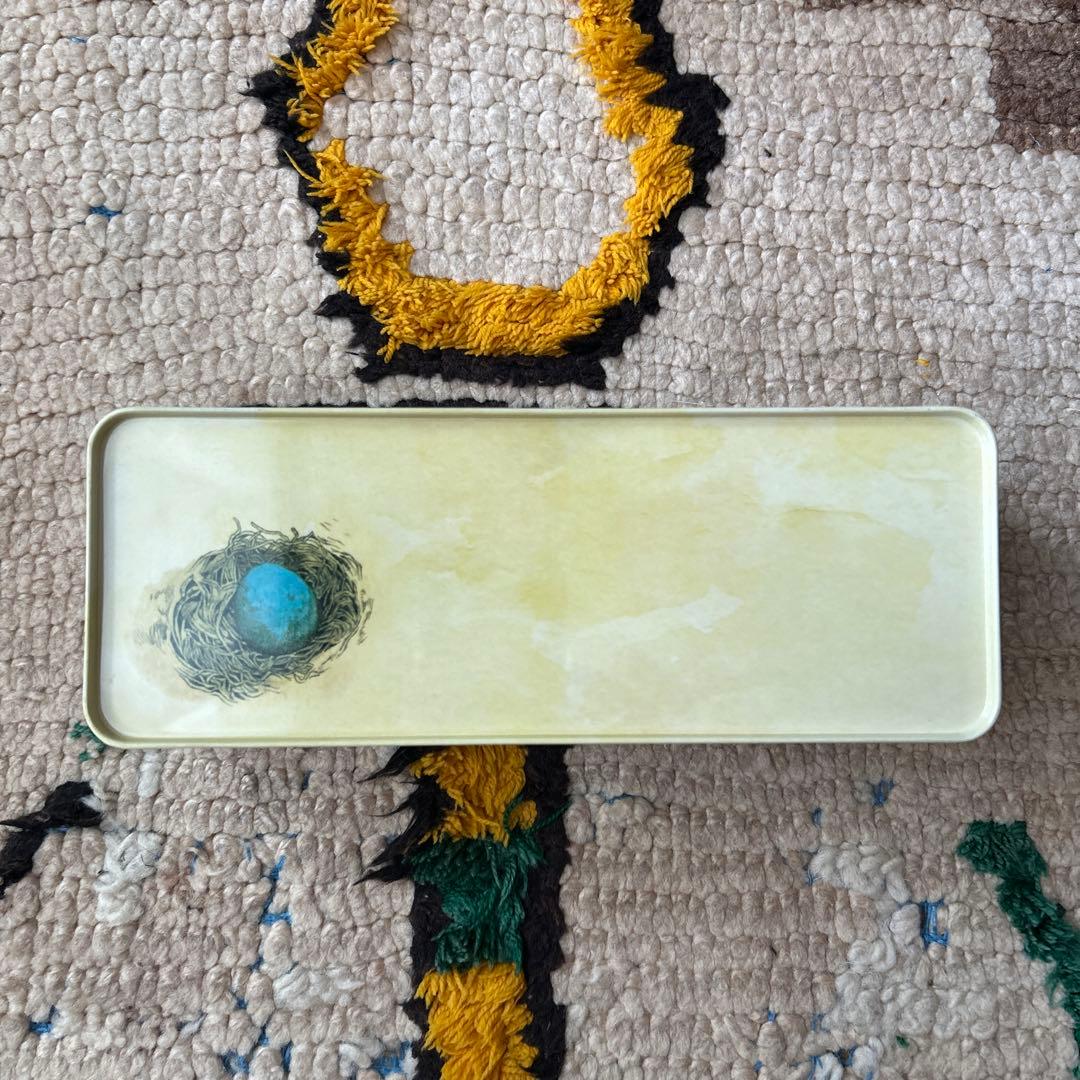 ヒグチユウコさんイラスト ホルベインブリキ缶