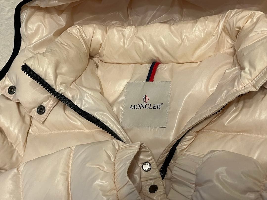 MONCLER ダウンジャケット Sサイズ