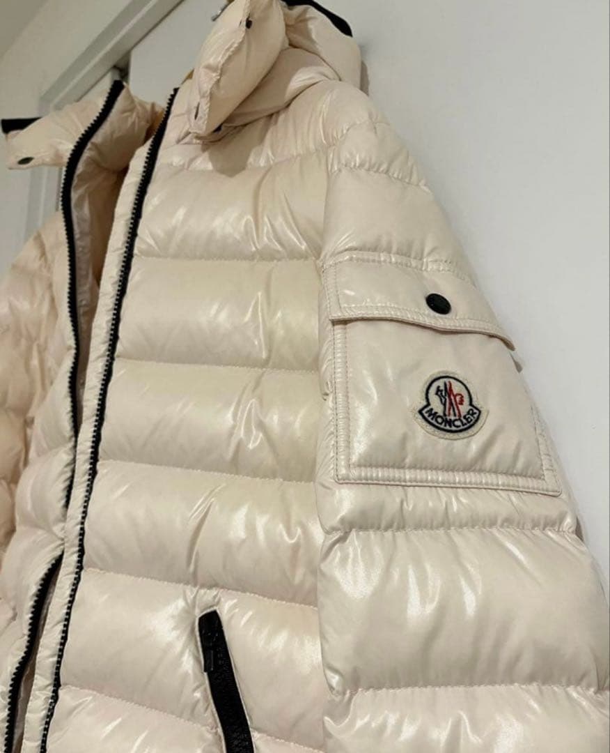 MONCLER ダウンジャケット Sサイズ