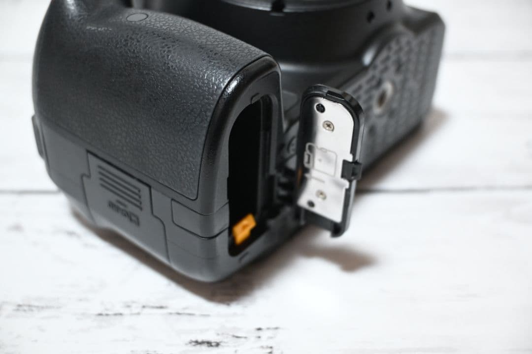 p*o様 Nikon　D5300　ボディ　一眼レフカメラ