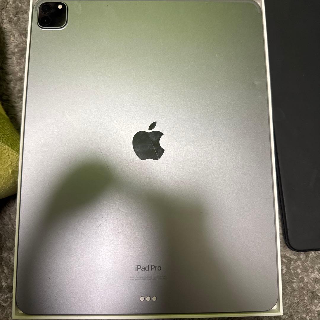 iPad Pro 12.9インチ（第6世代）