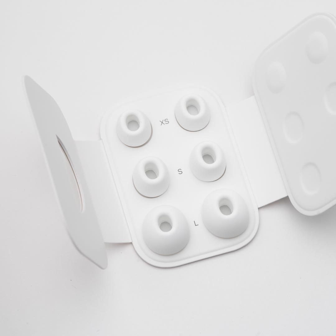 送料込｜Apple AirPods Pro（第2世代）Lightning版