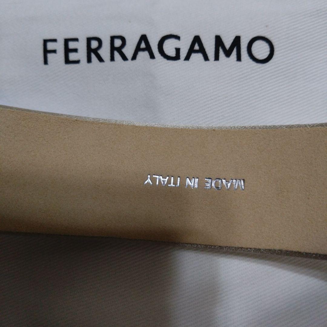 FERRAGAMO シルクサテンカチューシャ パールホワイト 新品未使用