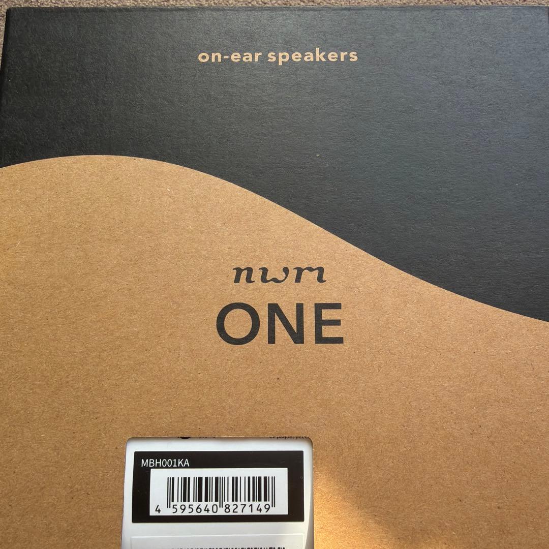 nwm ONE オンイヤースピーカー