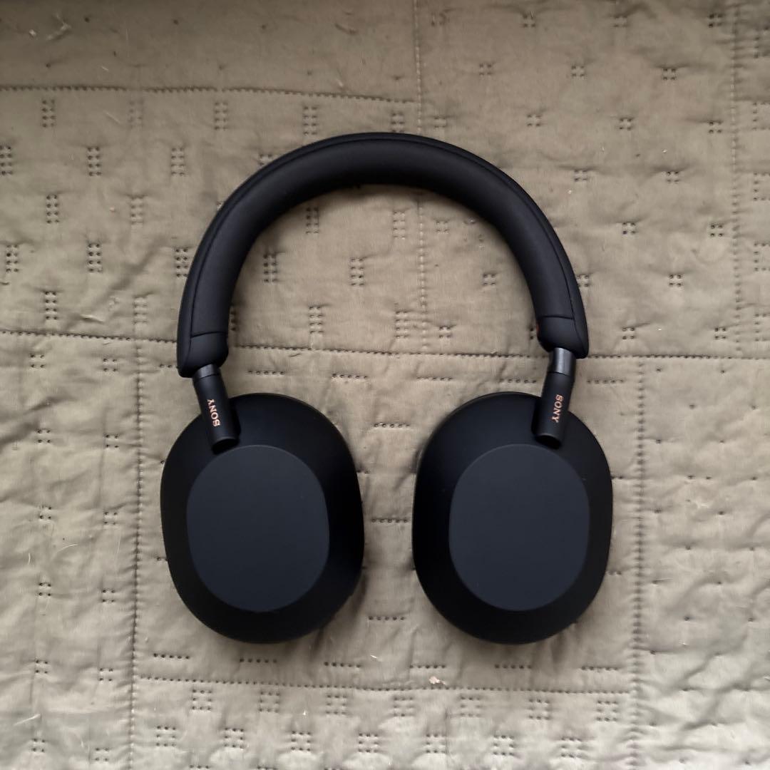 Sony ワイアレスヘッドホン　WH−1000XM5