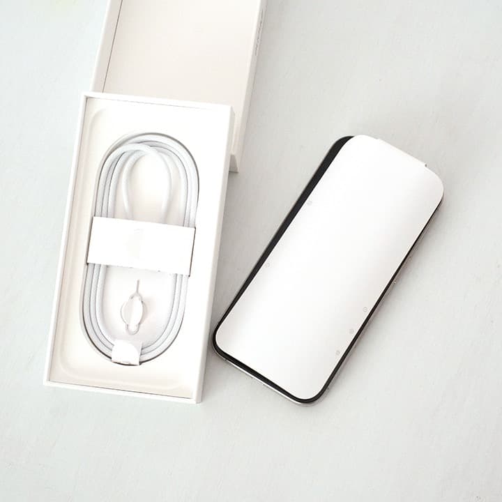 超美品 iPhone 16Pro 256GB ナチュラルチタニウム SIMフリー