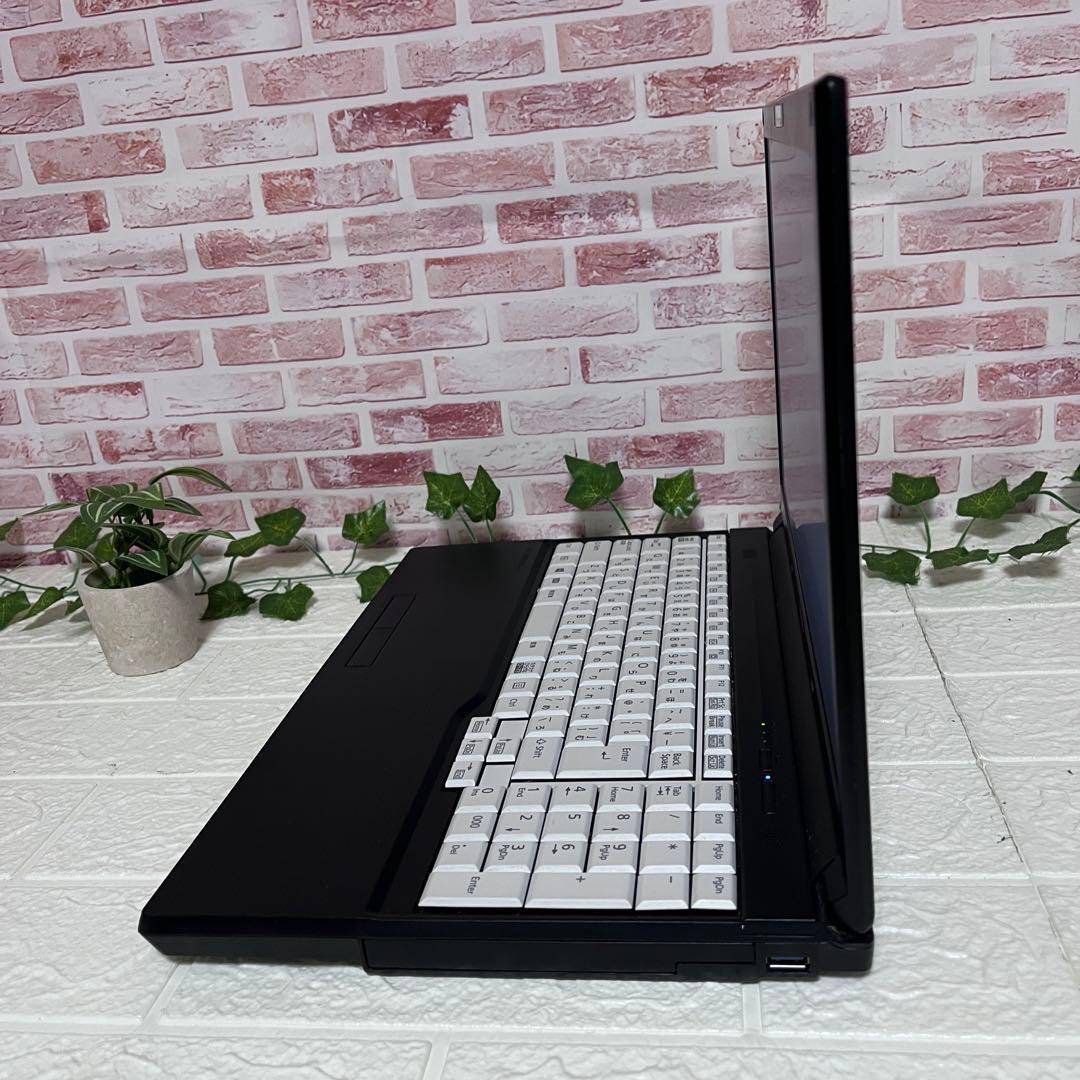 ★中古SSD256GB メモリ8GB★A577/R カメラ ノートPC★544