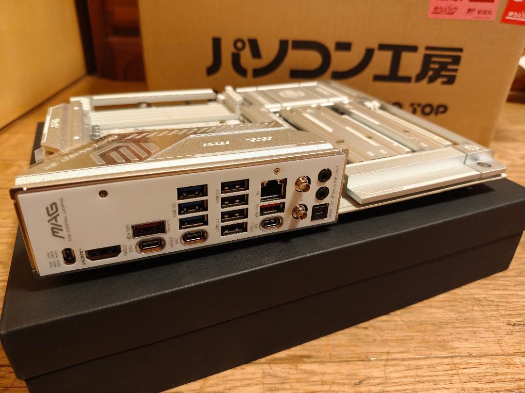 マザーボード MSI MAG X870E TOMAHAWK MAX WIFI PZ
