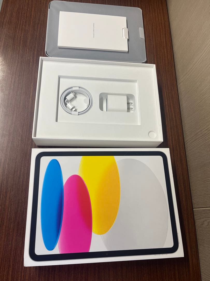 iPad (第10世代) Wi-Fi + Cellular 64GB