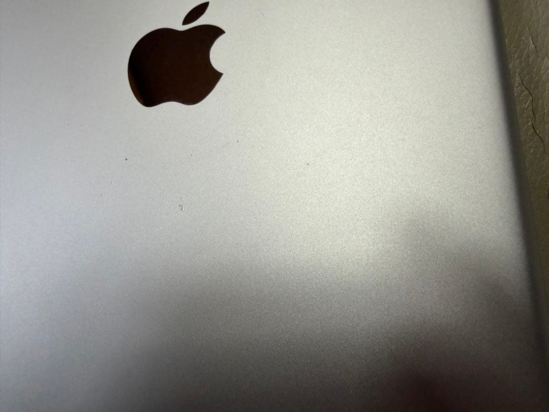 特価 ☆Apple iPad☆ 第7世代 Wi-Fi＋Cellular 32gb