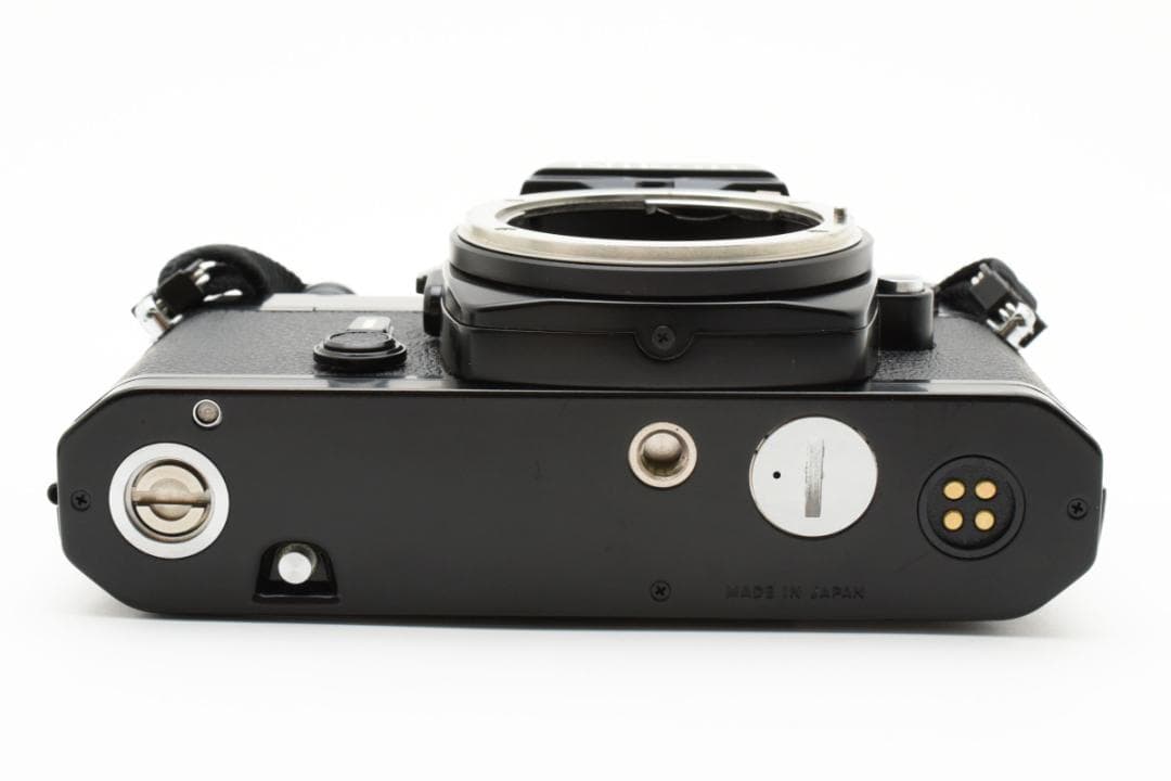 超美品 NIKON FE ブラック フィルムカメラ モルト新品交換済 M381