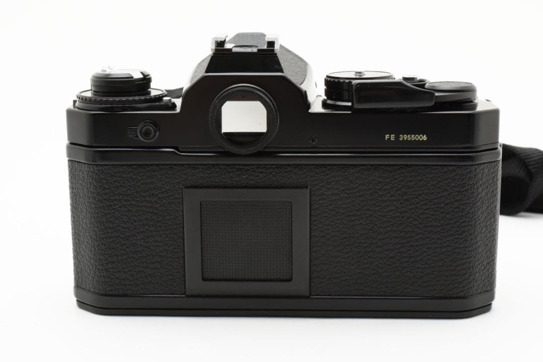 超美品 NIKON FE ブラック フィルムカメラ モルト新品交換済 M381