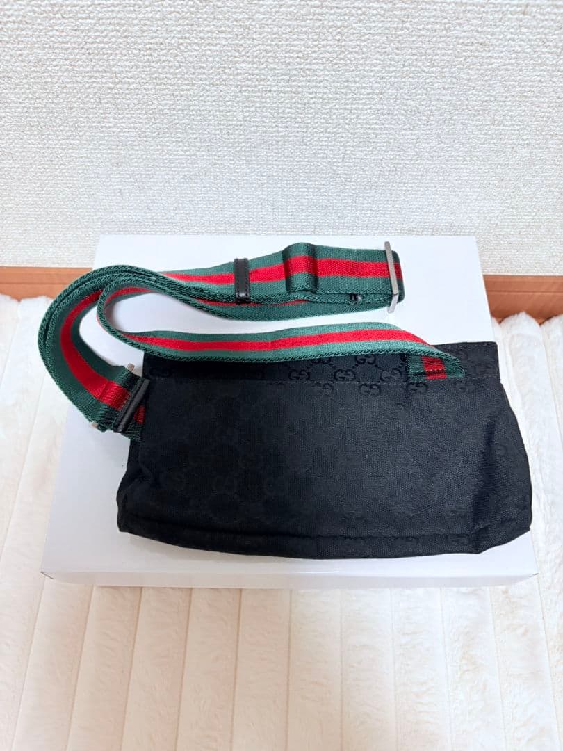 GUCCI ボディバッグ ブラック