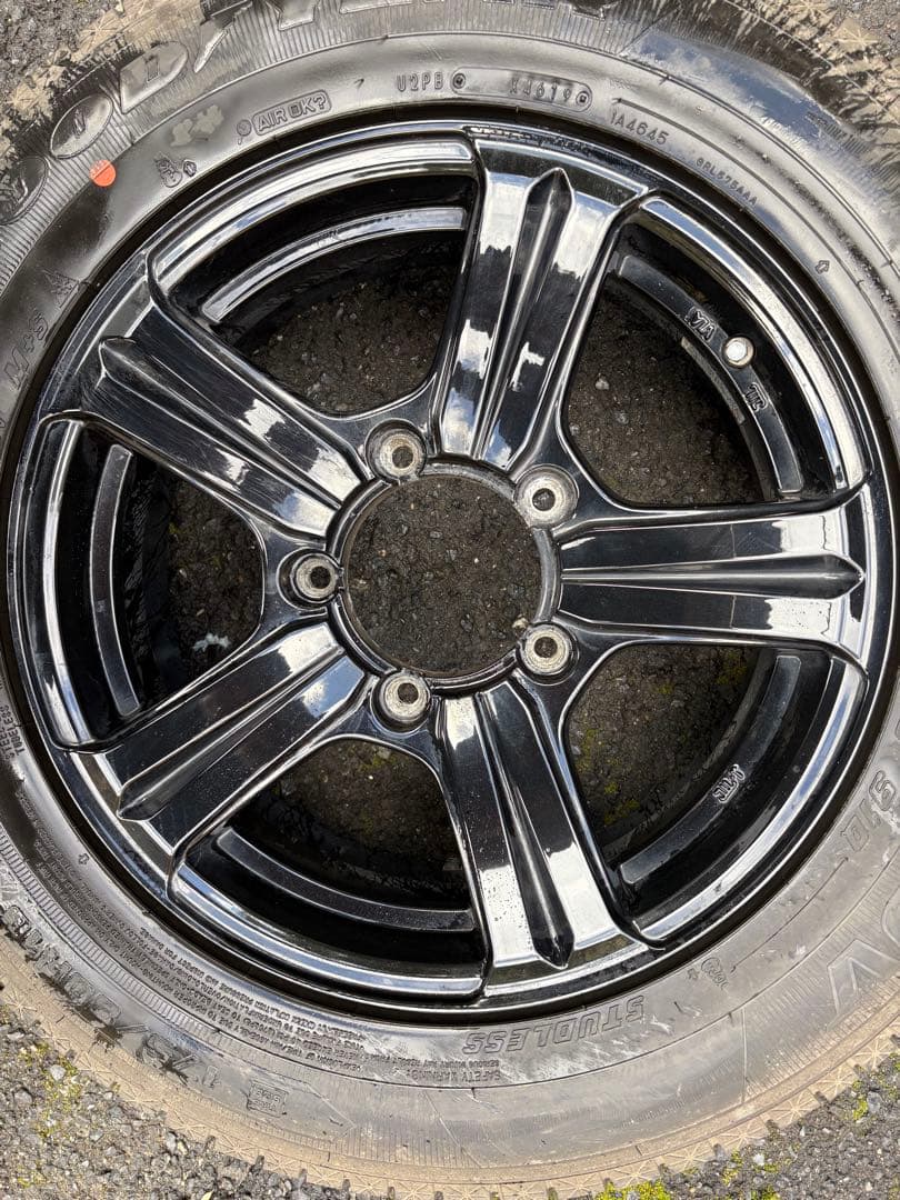 ジムニー用ホイール　2019年製グッドイヤースタッドレスタイヤ付　16インチ