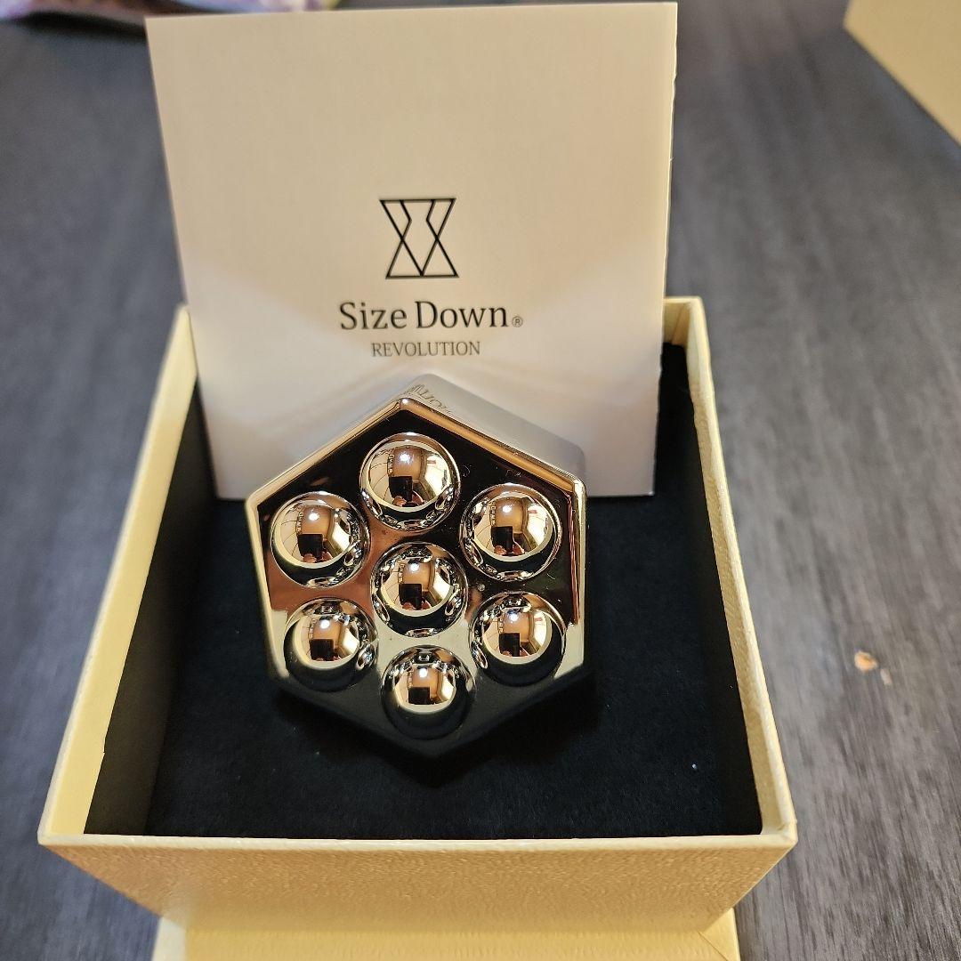 Size Down 美顔器 六角形デザイン