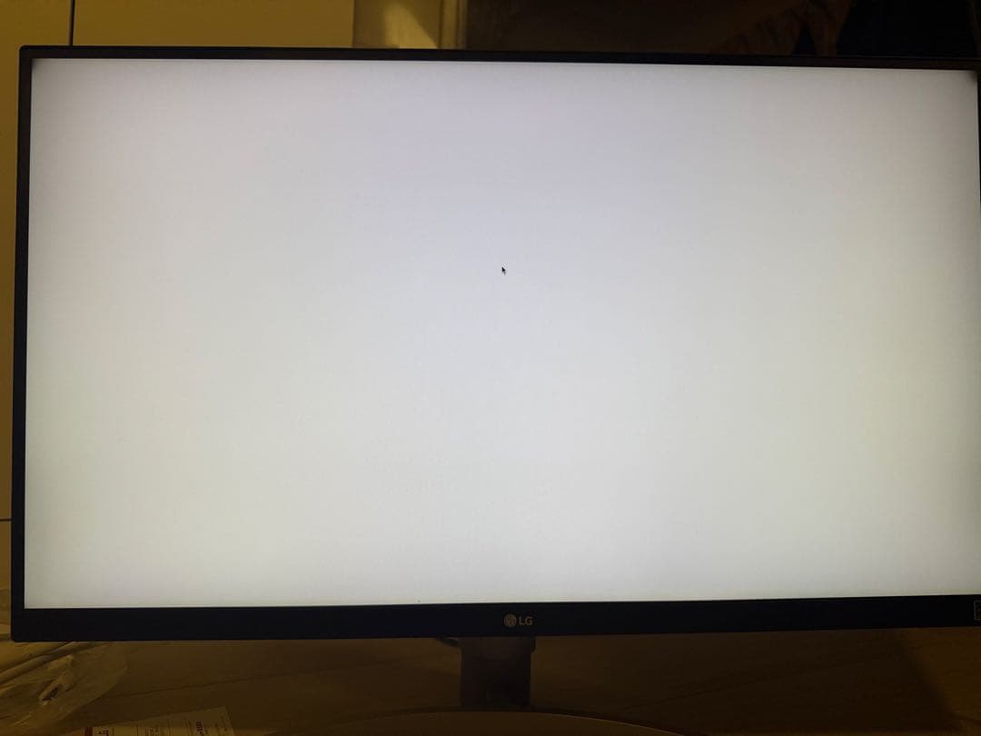 LG 27UL650-W 27インチ4Kディスプレイ