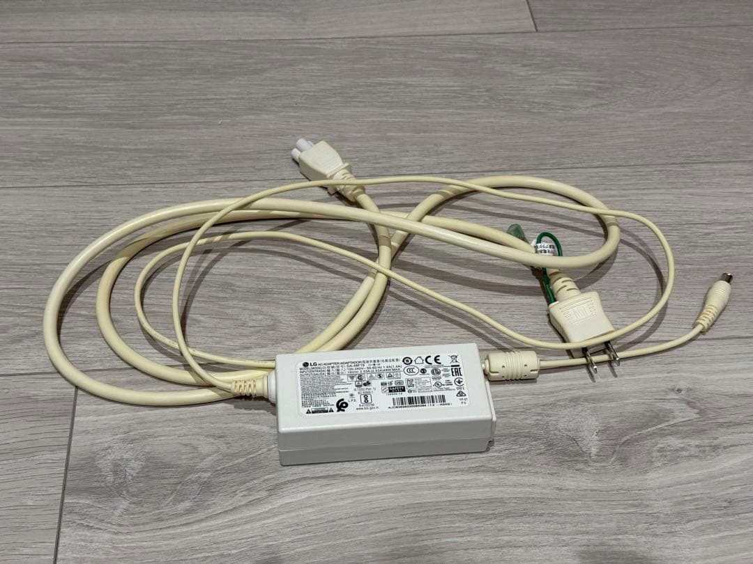 LG 27UL650-W 27インチ4Kディスプレイ