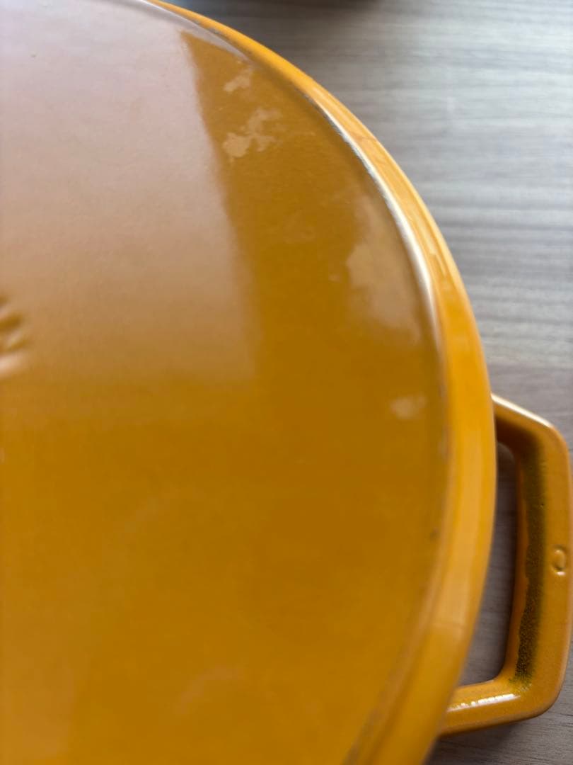 STAUB ストウブ ピコ・ココット ラウンド 18cm マスタード