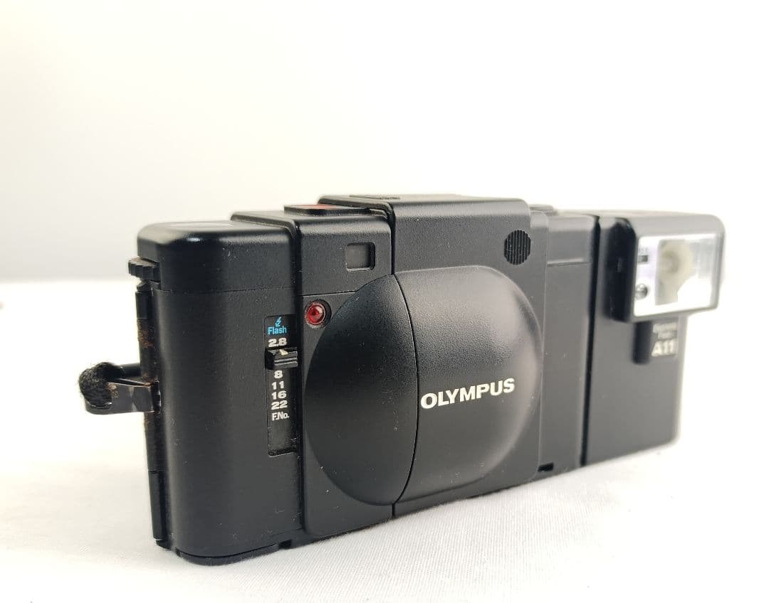 OLYMPUS オリンパス XA 人気 コンパクトフィルムカメラ 中古美品