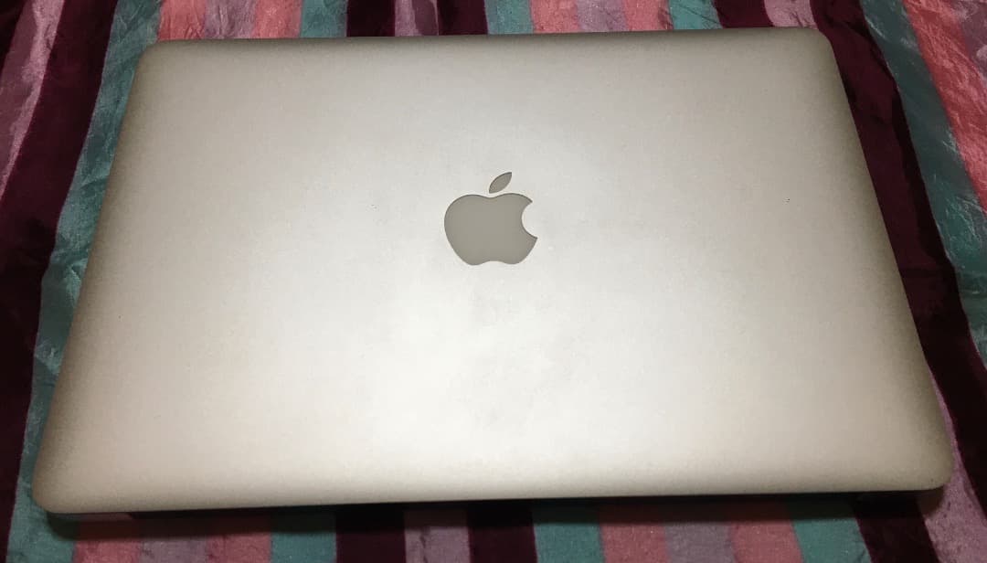 MacBook本体 Apple MacBook Air 2013 8GB 256GB WIN11