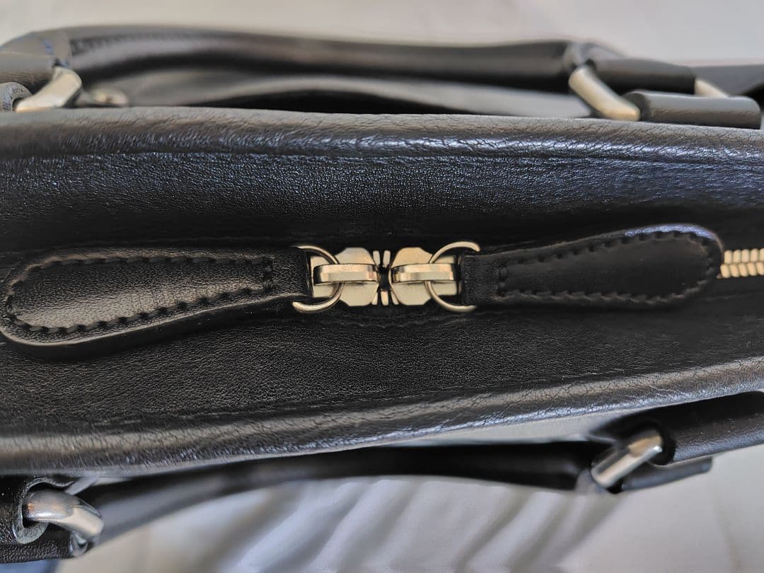 ソメスサドルビジネスバッグ 本革製　黒