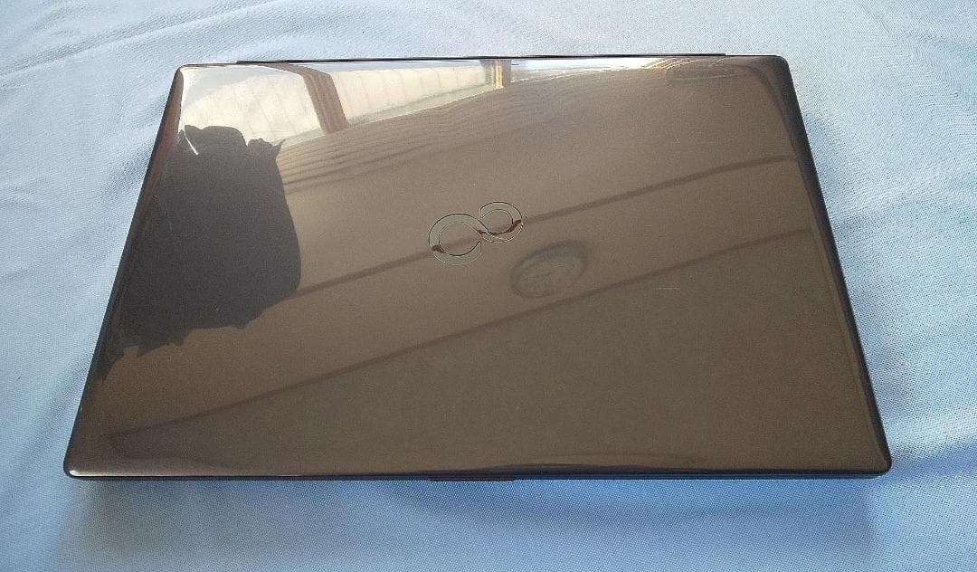 LIFEBOOK AH51/H2 i7-1195G7 /1T/16G/B.R ②