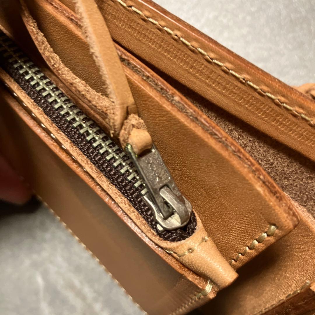 REDMOON REDREDRED サドルレザーミドルウォレット