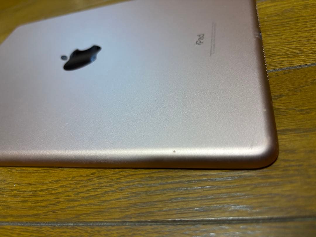 iPad (第6世代) 32GB MRJN2J/A
