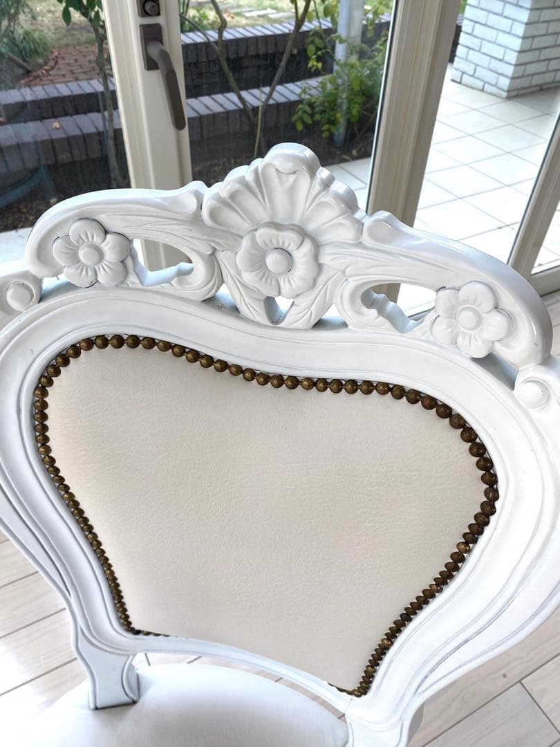 ホワイト　ダイニングクラッシック　チェア①