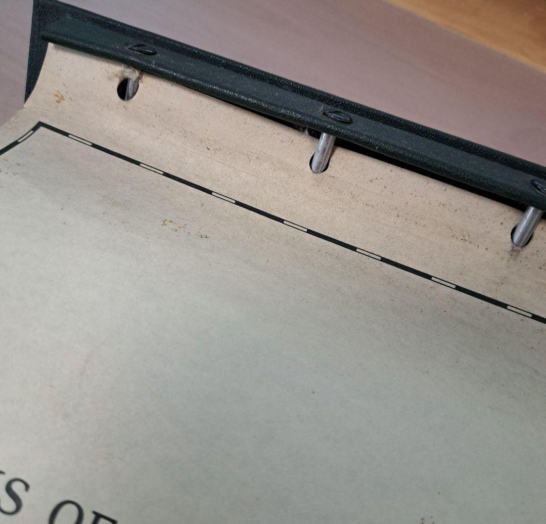 COINS　OF　ALL　NATIONS　世界の国々の　ファイル2冊