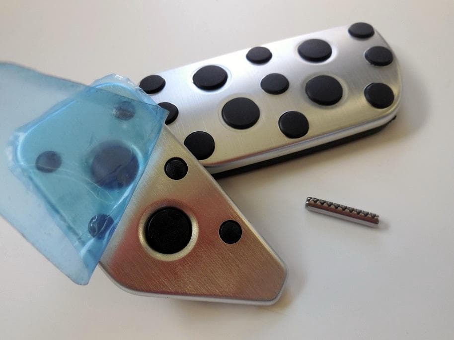 新品　LA400K(LA400A) コペンに☆　トヨタ純正アルミペダル　AT車用