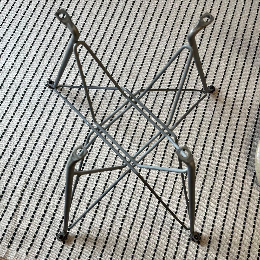 ハーマンミラー　イームズ シェルチェア　オリジナル　エッフェルベース