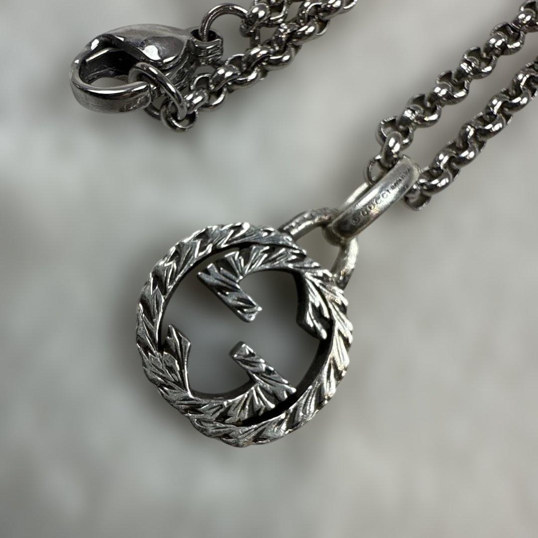 グッチGUCCIネックレス トップ インターロッキングG アラベスク GG 燻し