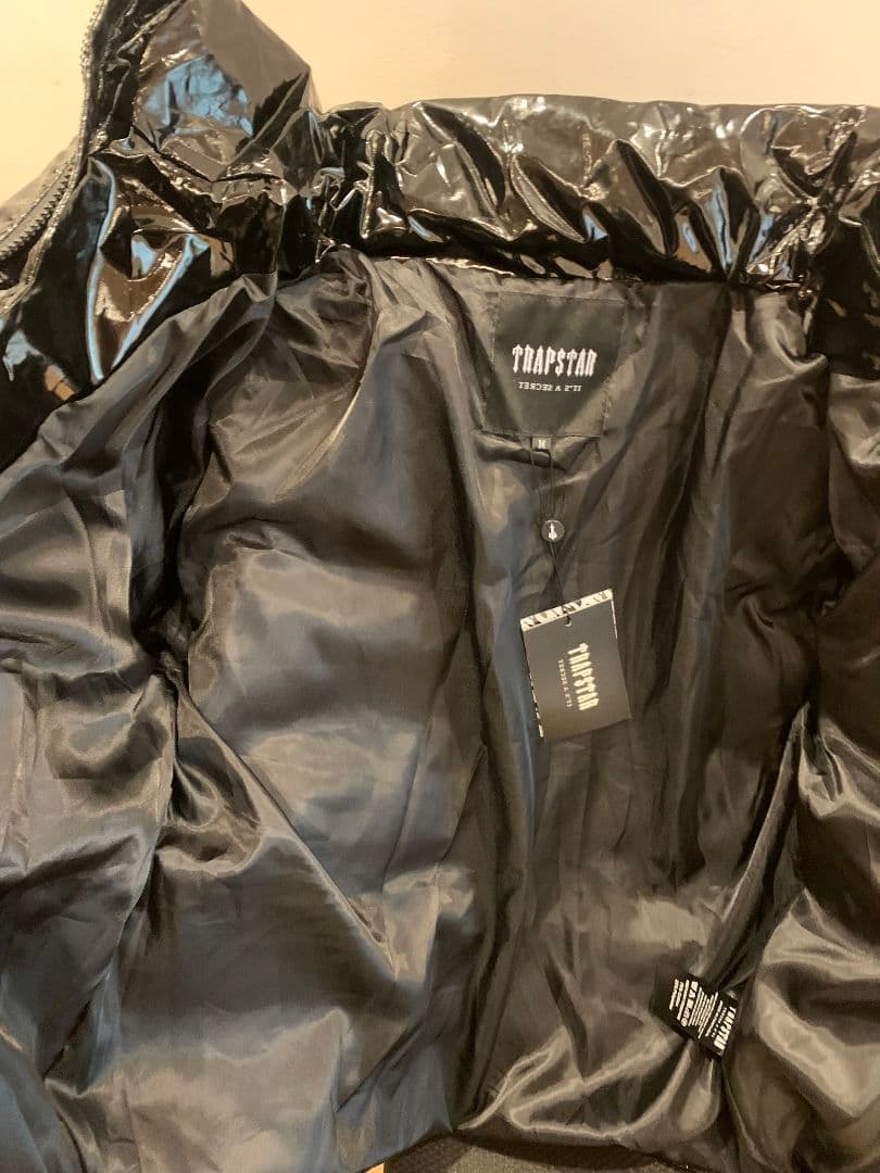 Trapstar ダウンジャケット ブラック 光沢 Mサイズ
