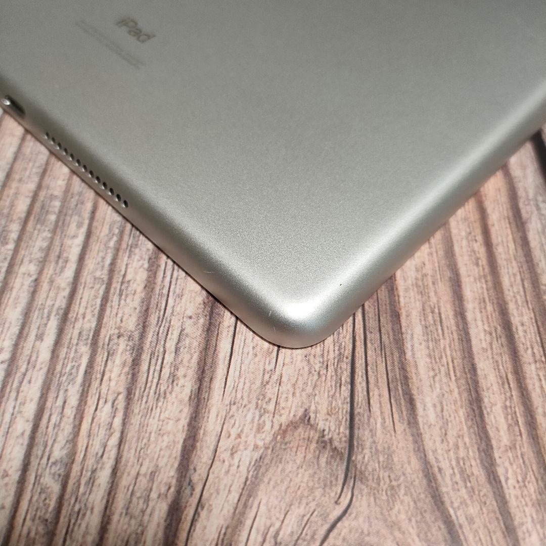 apple iPad 第7世代 32GB シルバー 美品