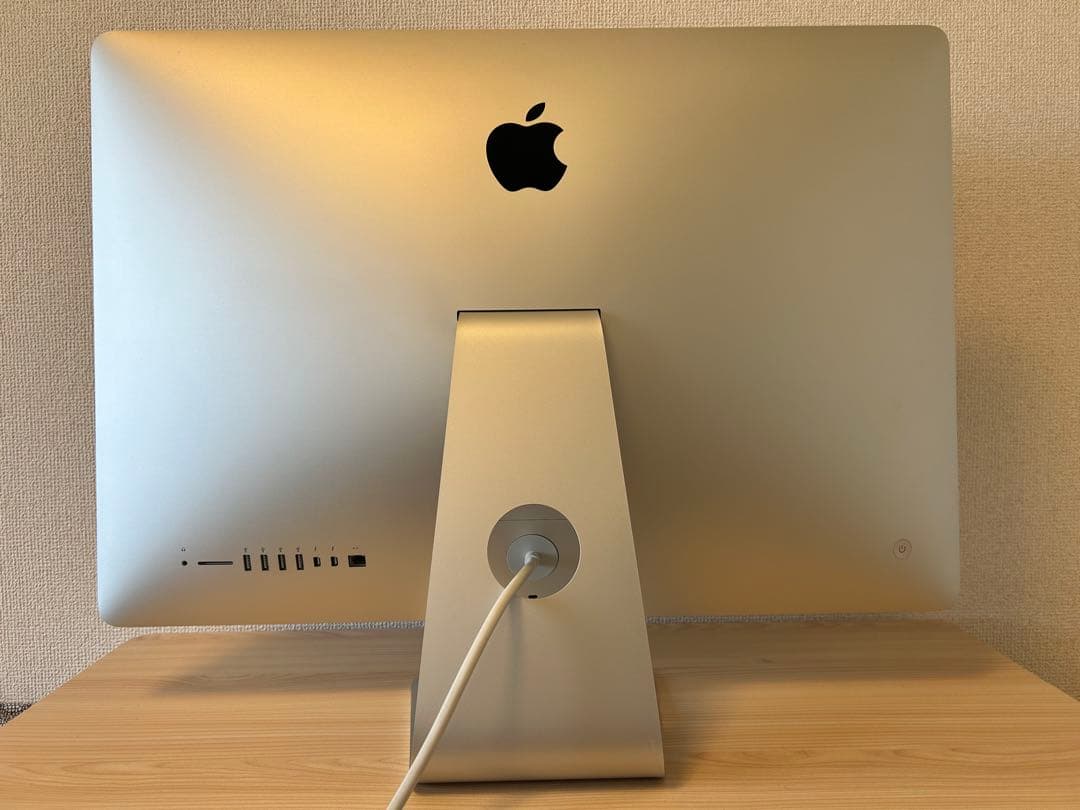 美品Apple iMac 5K 27inch 8GB 1TB Late 2015