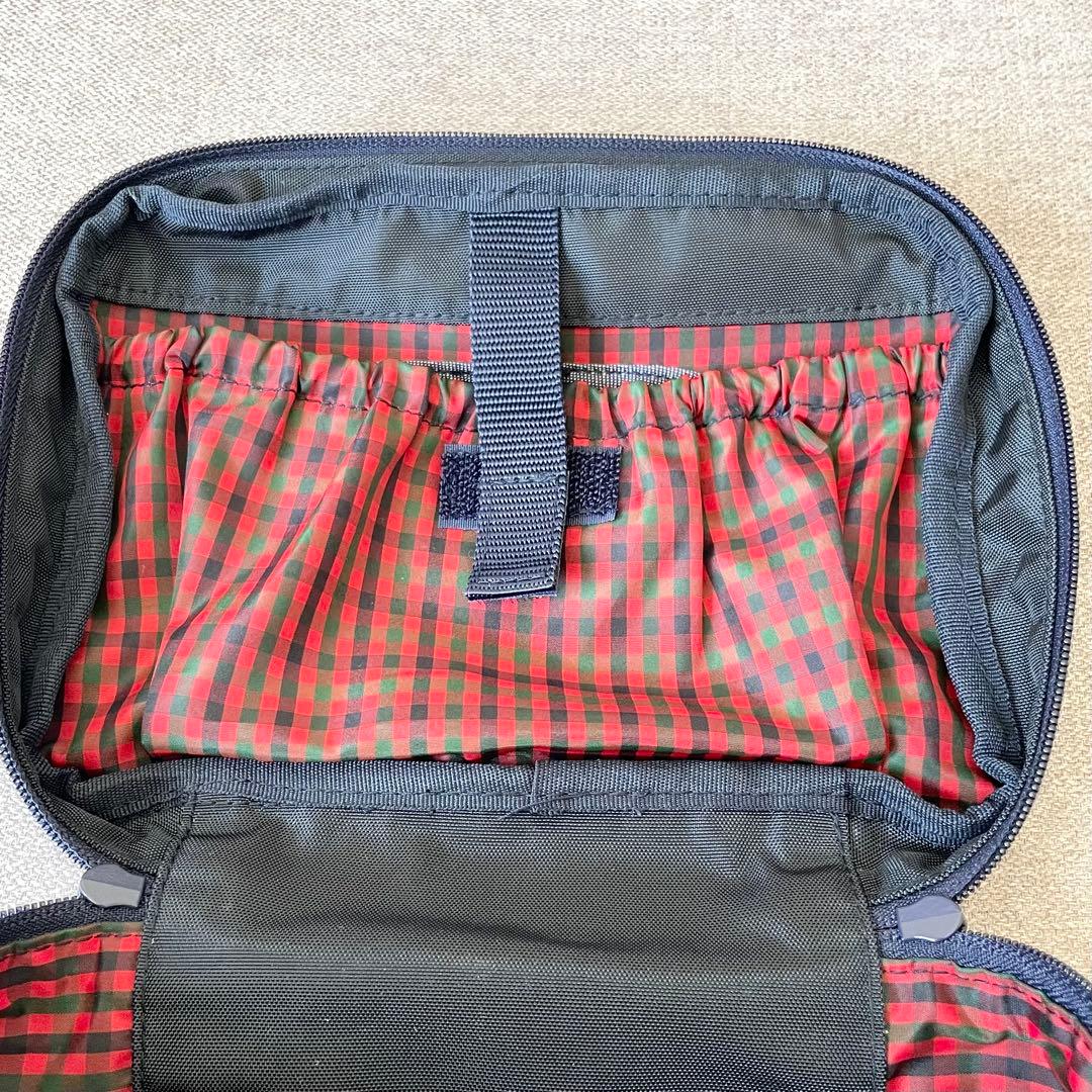 未使用品 familiar ファミリア おむつポーチ 現行品 ガーゼハンカチ付き