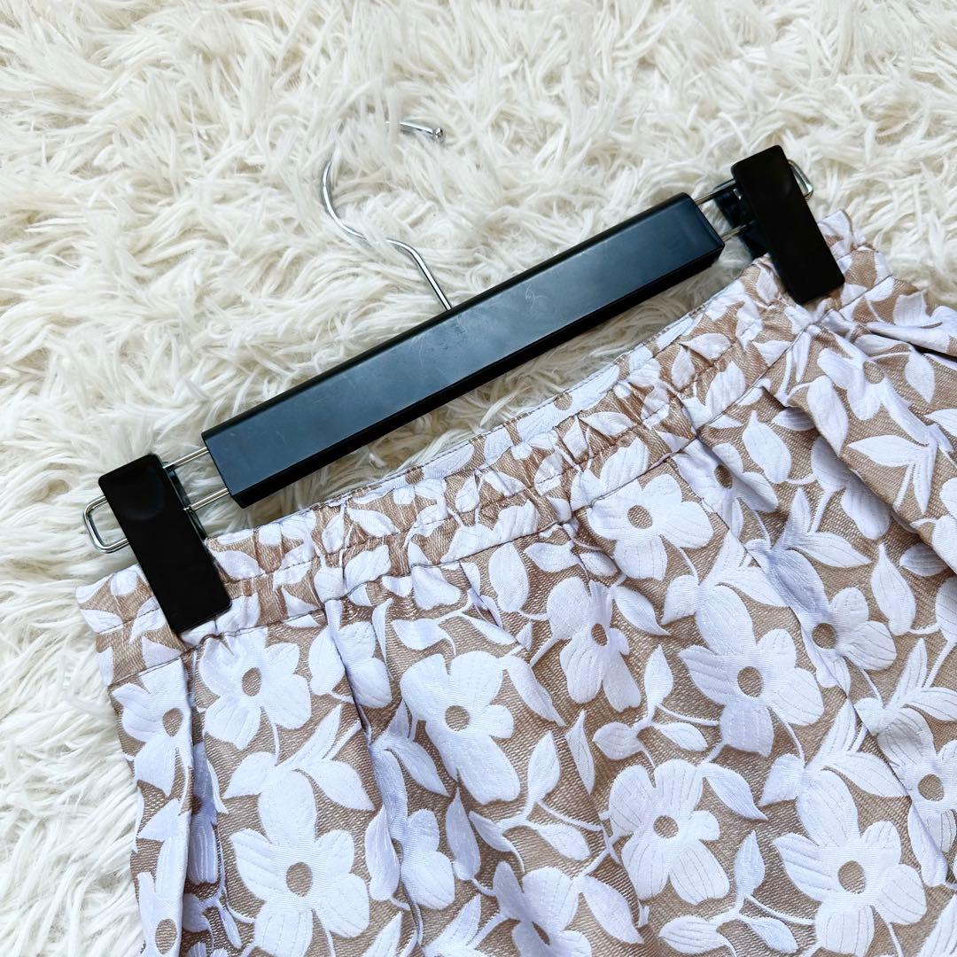 【着用1回】セブンテン　ツートンジャガードフラワースカート　ライトベージュ　S