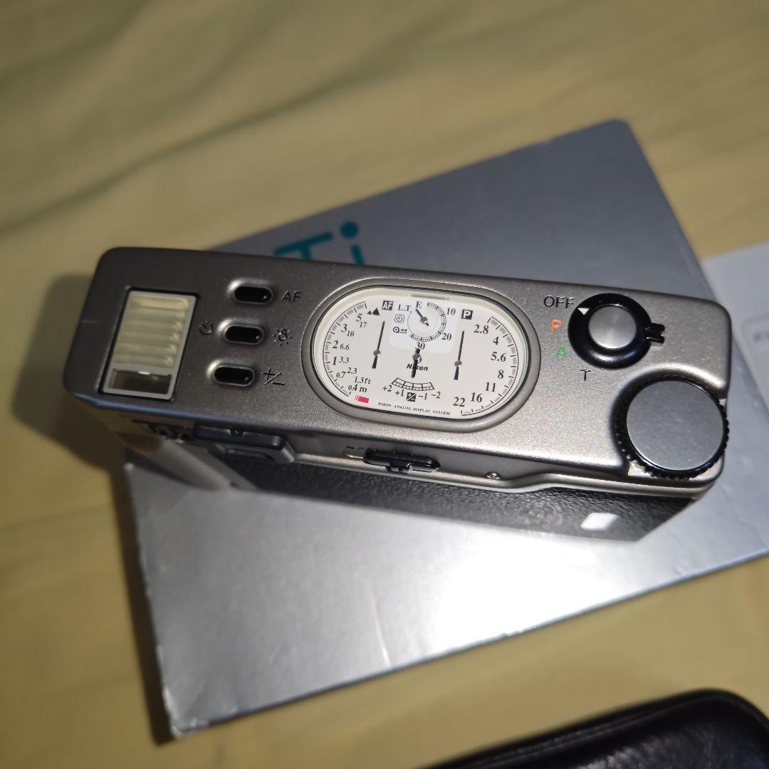 【極美品】ニコン 35TI　付属品完備　元箱付き　ニッコールレンズ　高級