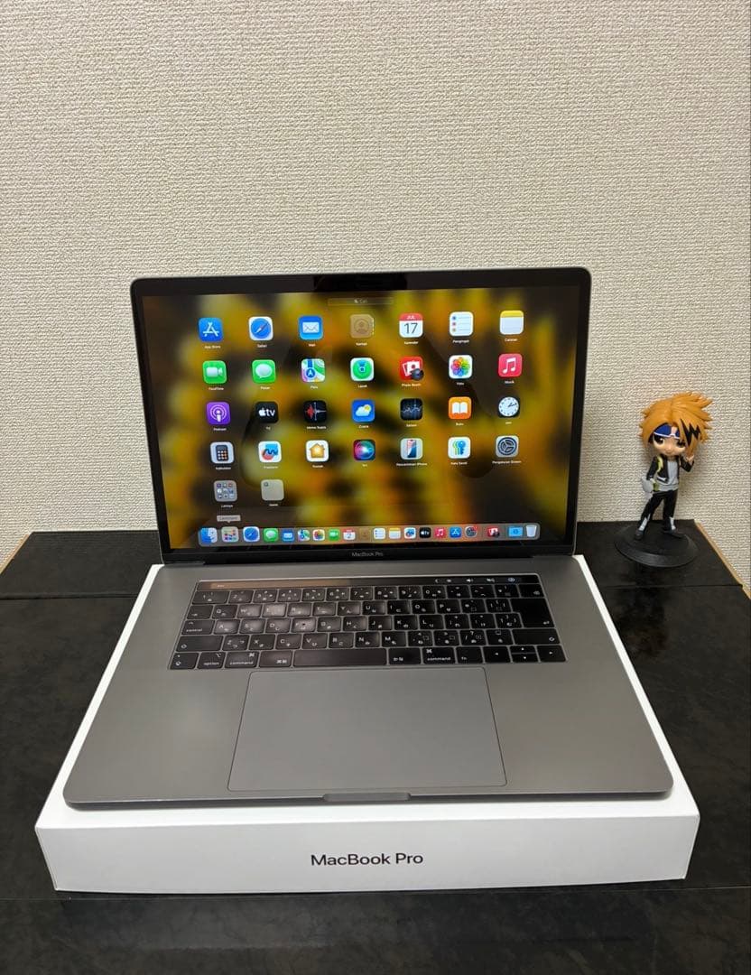 MacBook本体 MacBook Pro 15 inch icore i7 16/512 GB