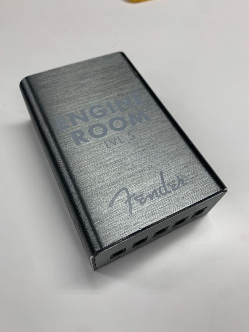 Fender ENGINE ROOM LVL 5 箱付き