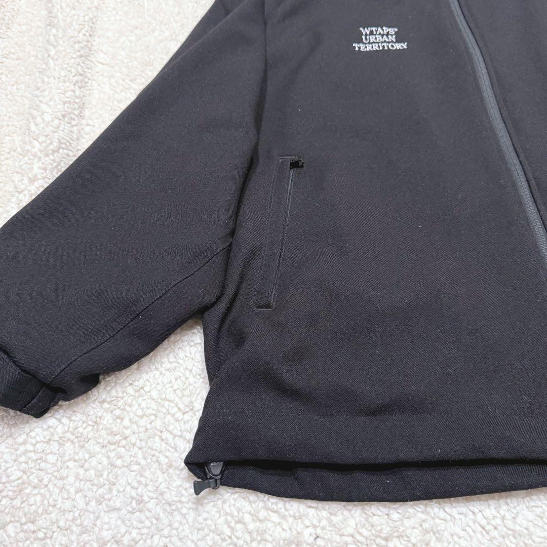 極美品★WTAPS トラックジャケット　Lサイズ　黒　刺繍入り　ロゴ入り