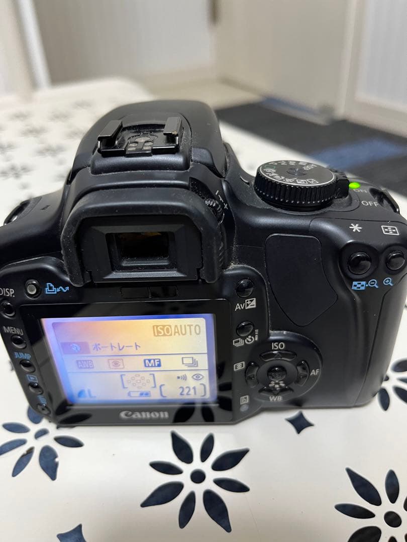 Canon DS126151 一眼レフ　レンズ付き