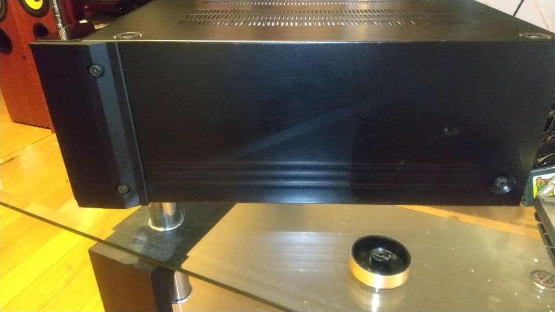 C*s様 SANSUI AU-α607 プリメインアンプ 右前インシュレータ外れ